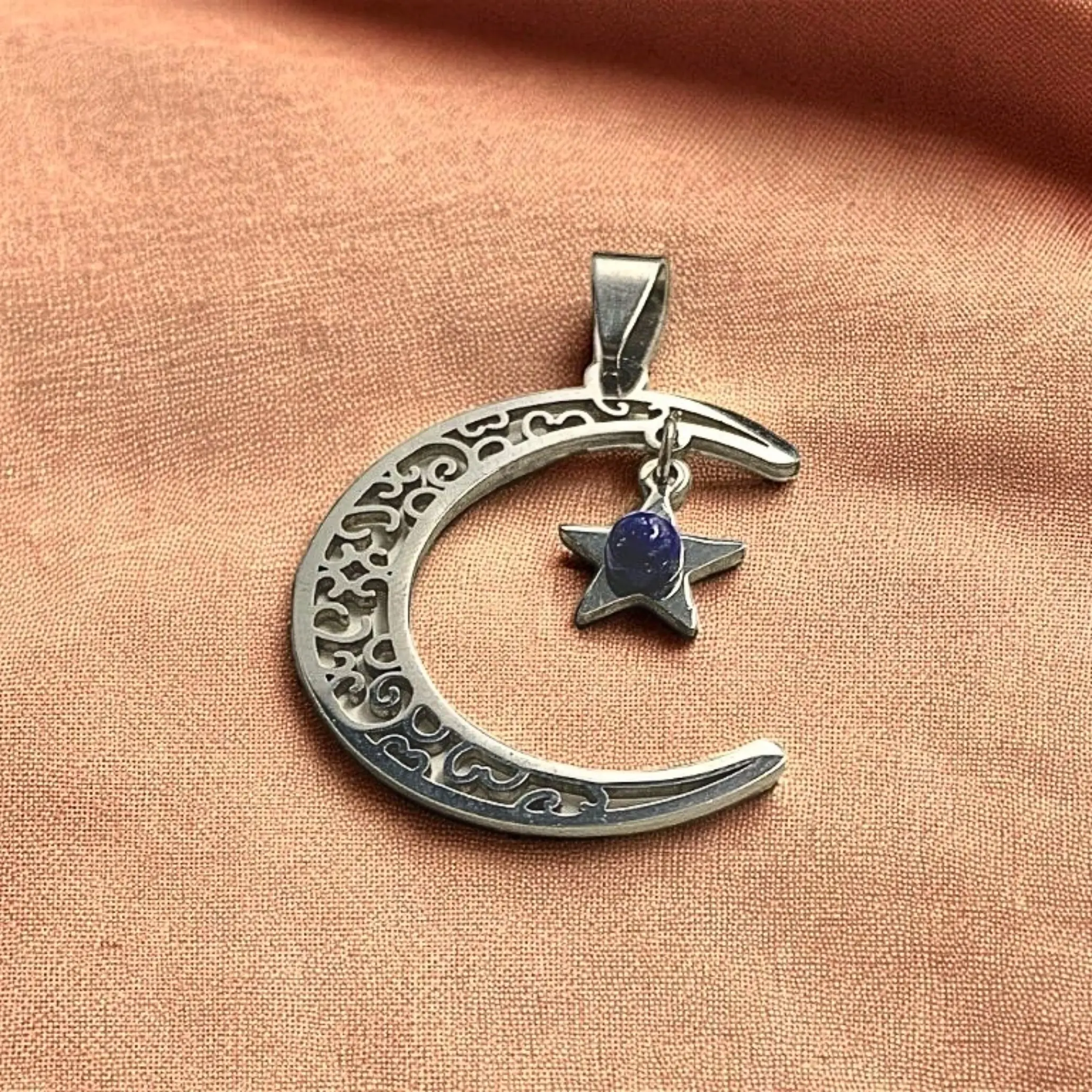 Dije Acero Luna con Estrella Colgante con Piedra Lapislazuli