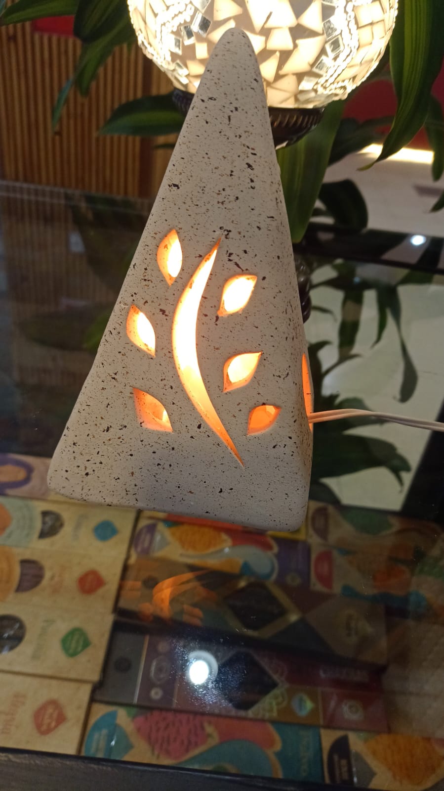 Lámpara de Sal Triangular Cerámica